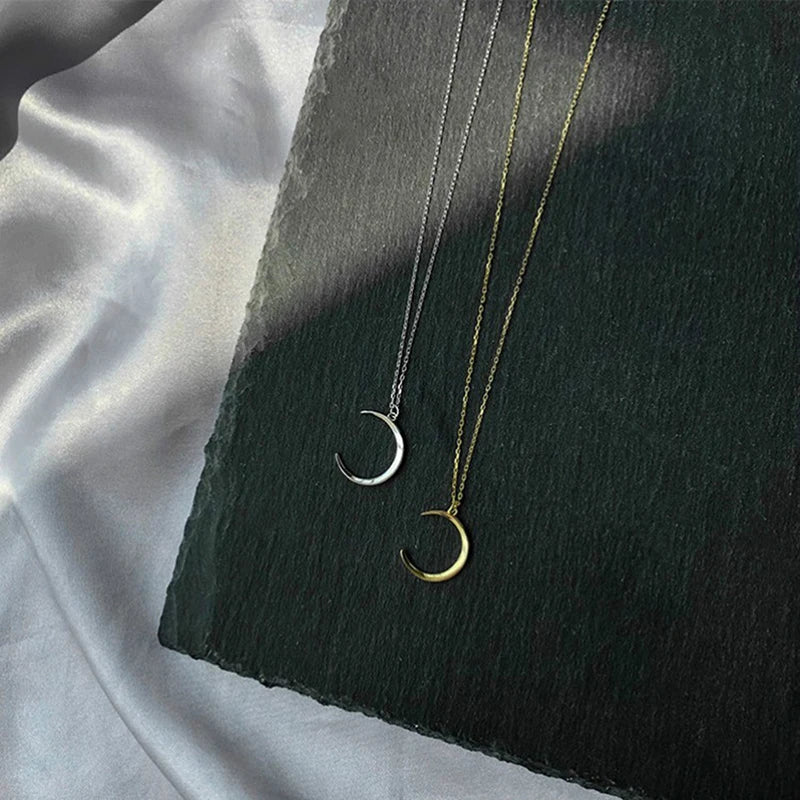 Sweet Moon Silver Plated Jewelry Temperament Crescent Clavicle Chain Pendant Necklaces-Dollar Bargains Online Shopping Australia