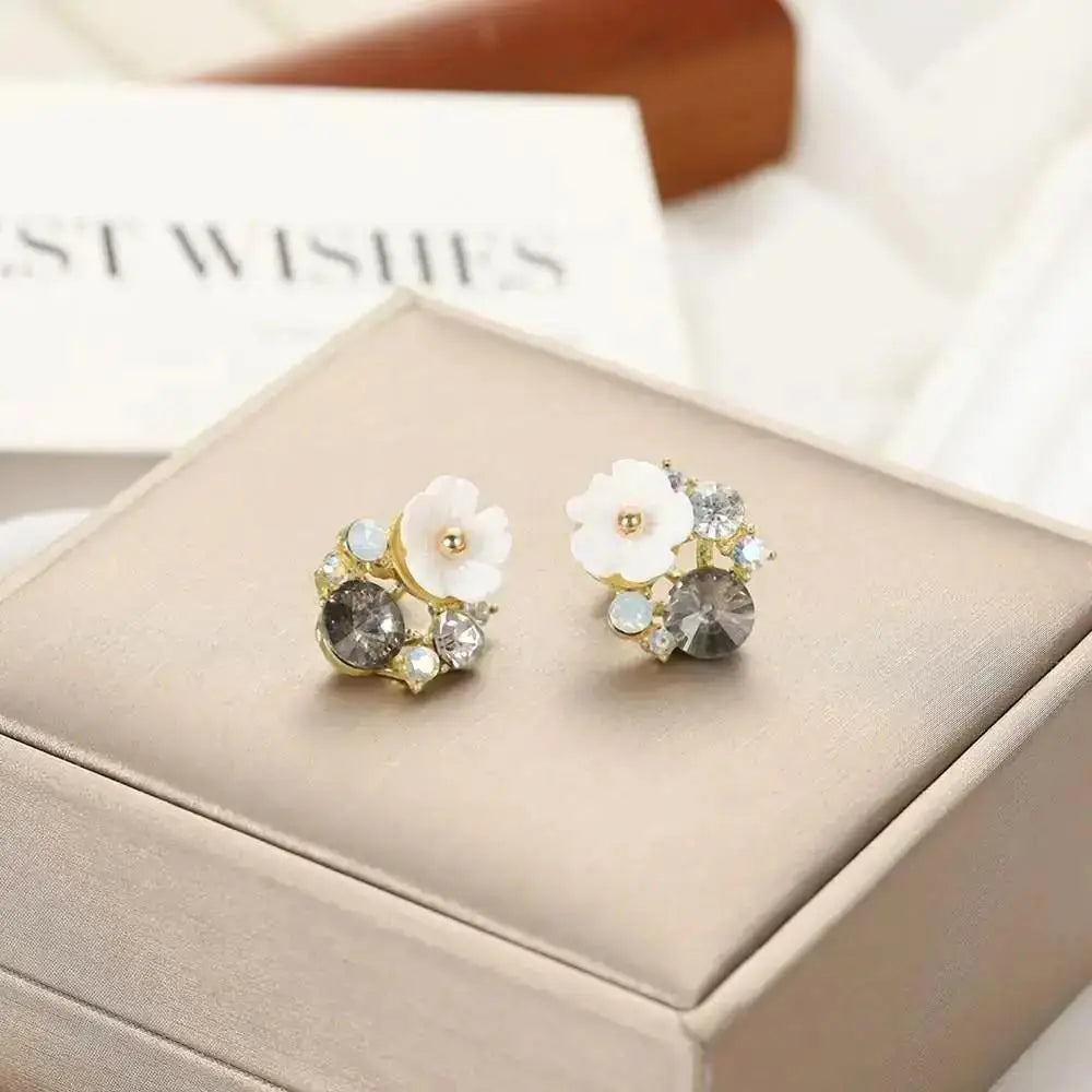 925 Silver Needle Korean Fashion Imitation Pear Earrings For Women Jewelry Luxury Women's Heart Stud Earrings-Dollar Bargains Online Shopping Australia