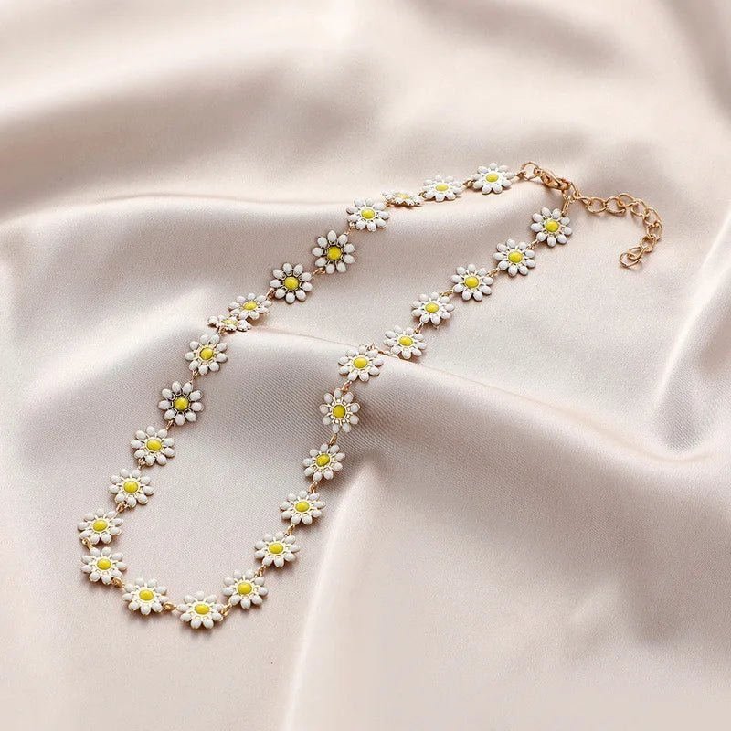 Multicolored Flower Daisy Pendant Necklace for Women Accessories Creative Flower Neck Chain Card Neck Chain Necklace-Dollar Bargains Online Shopping Australia