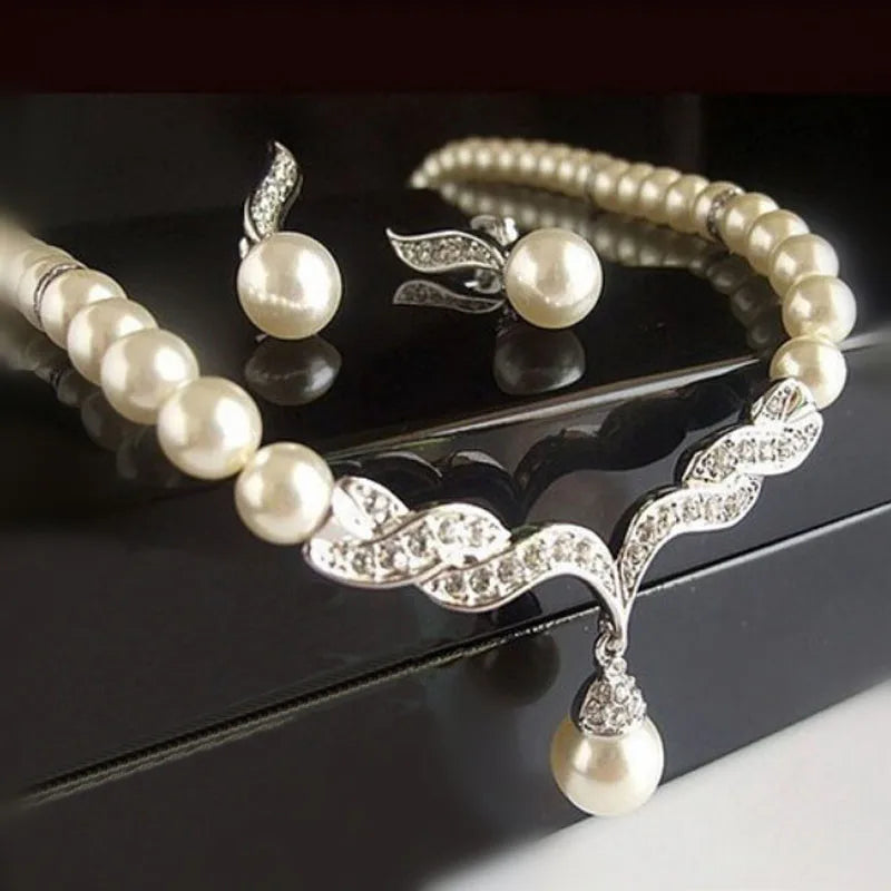 Women's 2 Piece Jewelry Sets One Gold Color Necklace + 1 Pair Earrings Wedding Bridal Pearl Elegant Decoration-Dollar Bargains Online Shopping Australia
