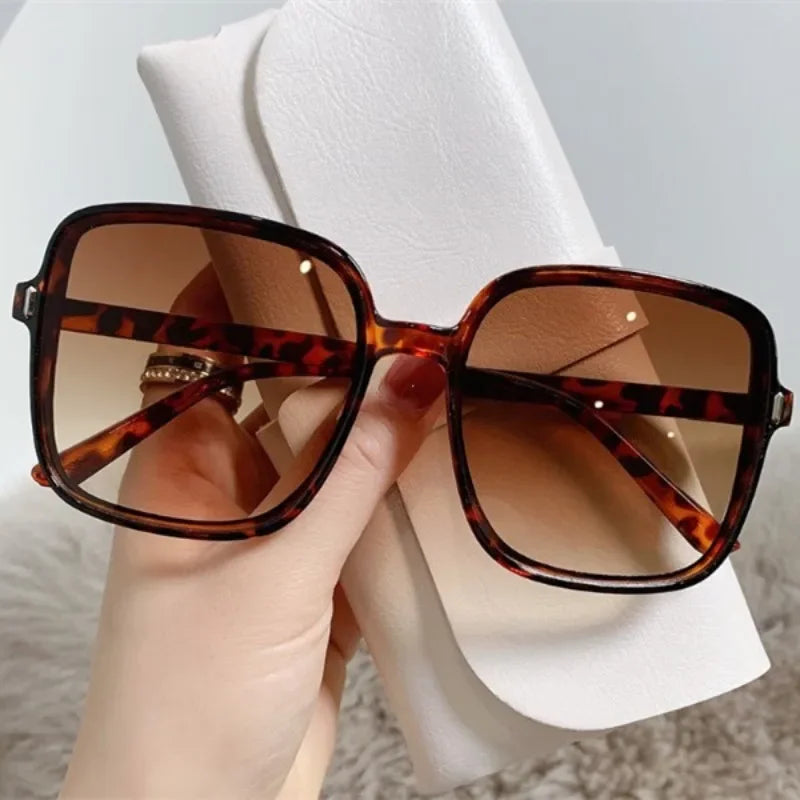 Gradient Sunglasses Female Ins Big Box Fashion Retro Square Sunglasses-Dollar Bargains Online Shopping Australia