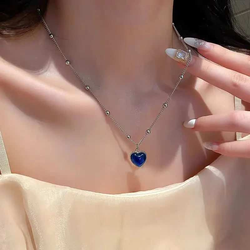 Black Heart Pendant Necklace Punk Shiny Rhinestone Star Asymmetric Chain Necklace for Women Neck Chain Y2K Jewelry-Dollar Bargains Online Shopping Australia