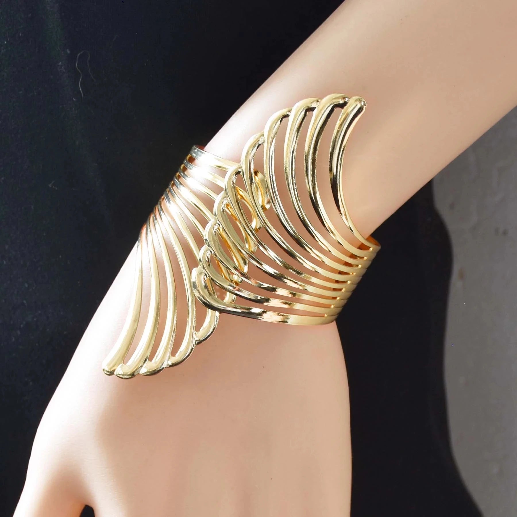 Hollow Wings Feather Wide Cuff Bracelets & Bangles For Women Men Gold Silver Color Alloy Open Big Male Female Bangle Jewelry-Dollar Bargains Online Shopping Australia
