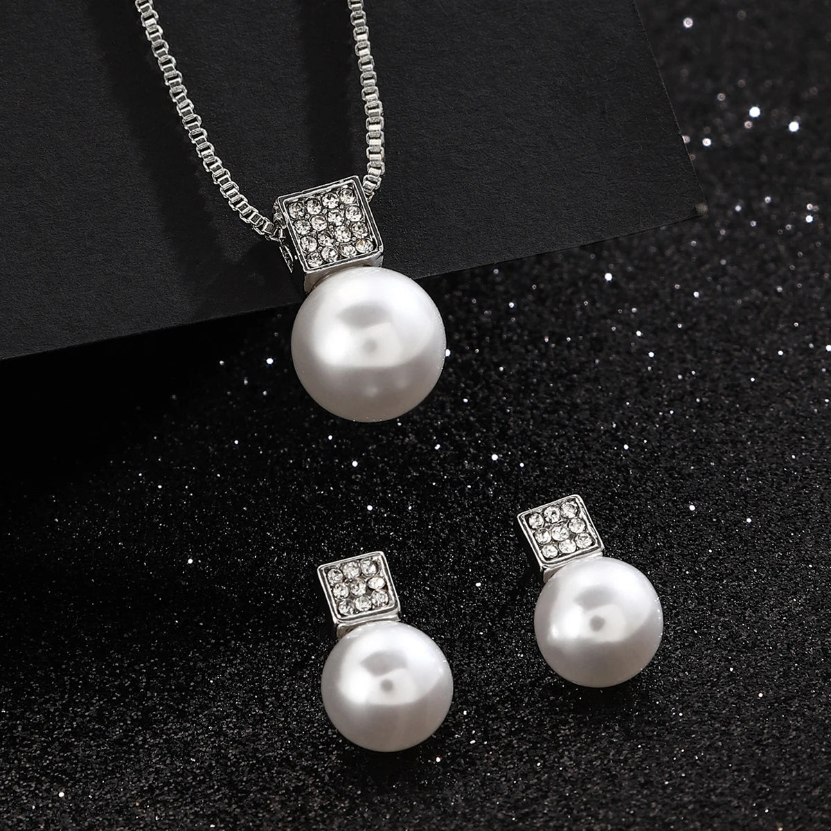 Fashion Women Elegant Pearl Necklace Earrings Rhinestones Geometry Necklaces Bride Wedding Party Jewelry Set Gifts New-Dollar Bargains Online Shopping Australia