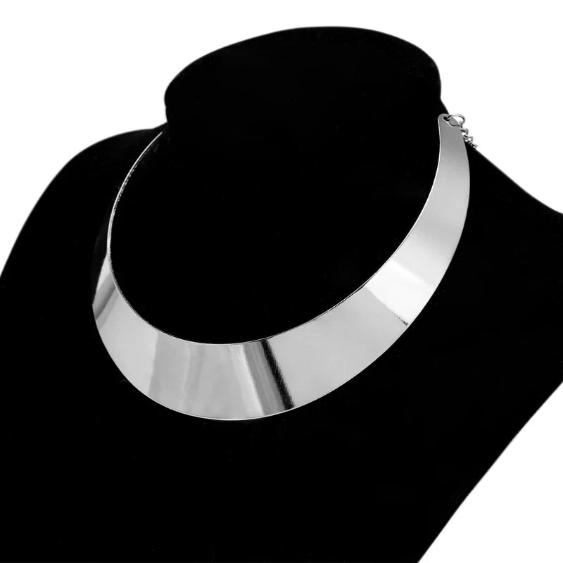 Fashion Plated Golden Silver Vintage Torque Necklace Unique Metal Alloy Choker