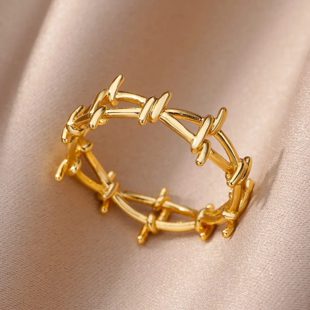 Stainless Steel Heart Rings for Women Vintage Gold Color Twist Barbed Wire Finger Ring Aesthetic Jewelry Gifts-Dollar Bargains Online Shopping Australia