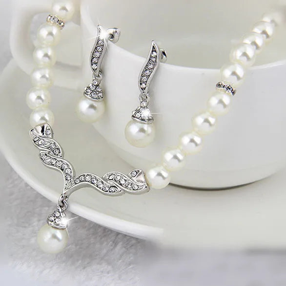 Women's 2 Piece Jewelry Sets One Gold Color Necklace + 1 Pair Earrings Wedding Bridal Pearl Elegant Decoration-Dollar Bargains Online Shopping Australia