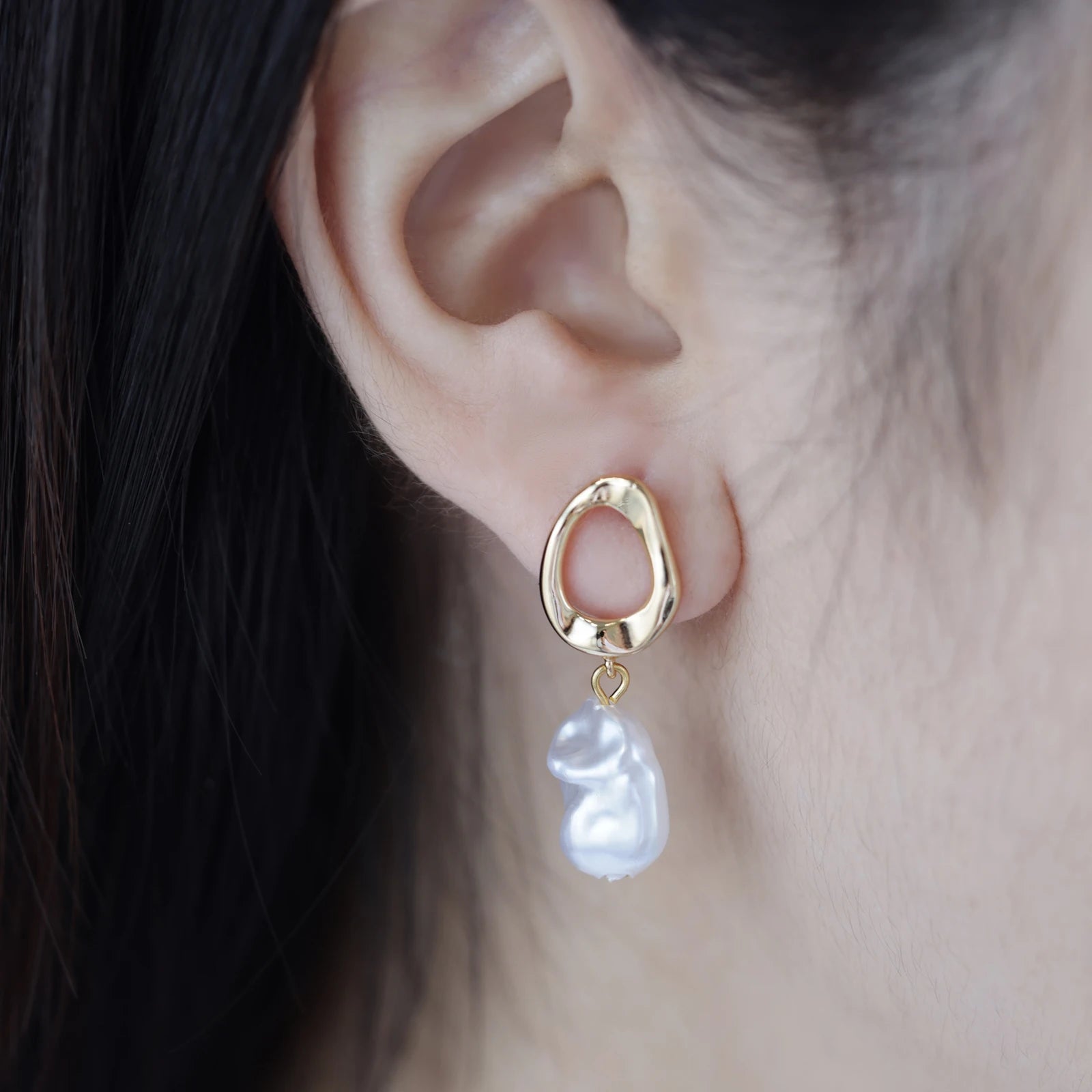 Circle Earrings For Women Vintage Punk Baroque Pearl Earrings Stainless Steel Ear Clip Women Jewelry Imitation Pearl-Dollar Bargains Online Shopping Australia