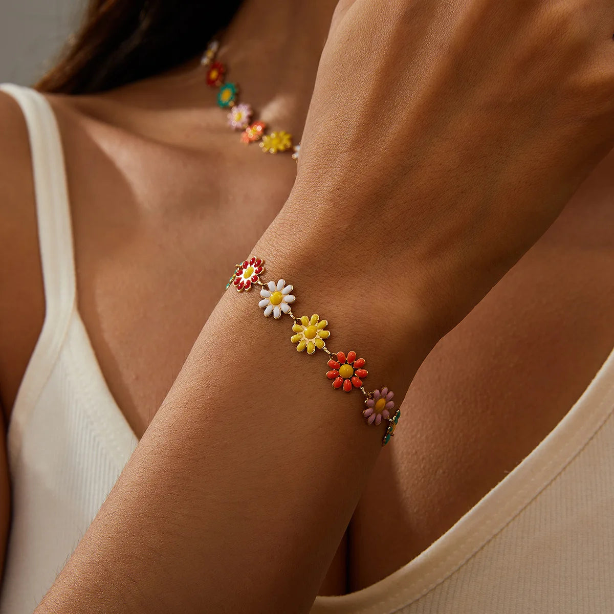 Multicolored Flower Daisy Pendant Necklace for Women Accessories Creative Flower Neck Chain Card Neck Chain Necklace-Dollar Bargains Online Shopping Australia
