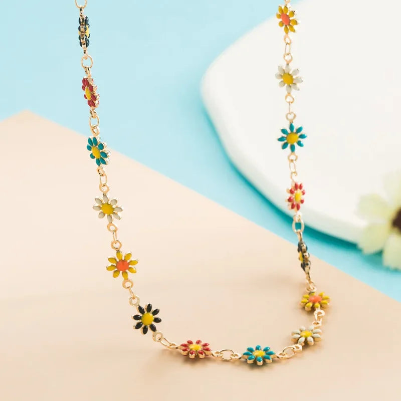 Flower Daisy Clavicle Chain Necklace for Women Girls Korean Style Sweet Short Choker Statement Wedding Bridal Jewelry Neck Chain-Dollar Bargains Online Shopping Australia