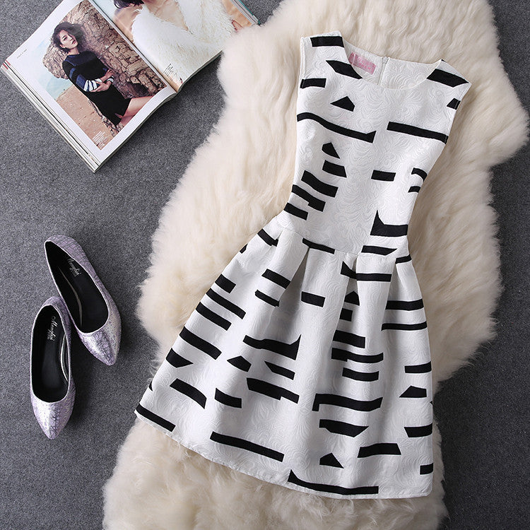O-Neck Sleeveless Print Casual Dresses Women Vintage Princess Dress Ladies Party Clothing