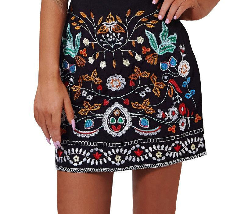 Retro embroidery black floral short skirt Casual autumn winter high waist slim women skirt Vintage 90's mini skirts