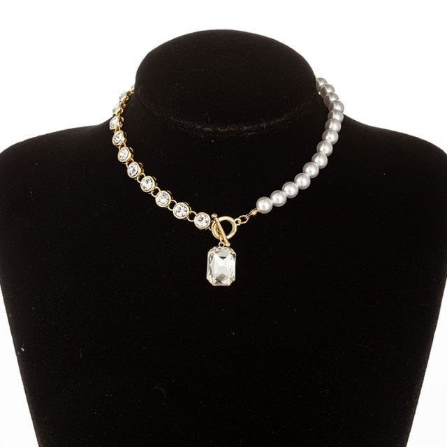 Vintage Baroque Irregular Pearl Lock Chains Necklace Geometric Aangel Pendant Love Necklaces for Women Punk Jewelry